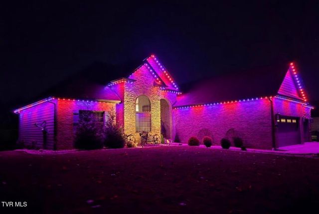 469 Grovemont Place, Piney Flats, TN 37686