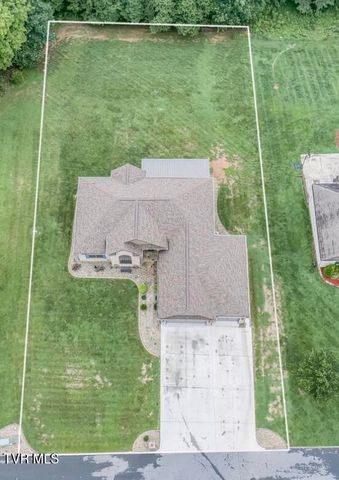 469 Grovemont Place, Piney Flats, TN 37686