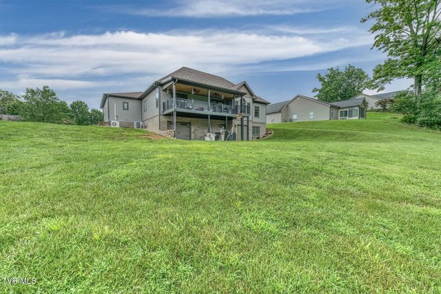 469 Grovemont Place, Piney Flats, TN 37686