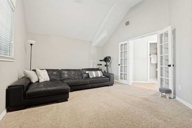 2900 Greenview Drive, Mckinney, TX 75072
