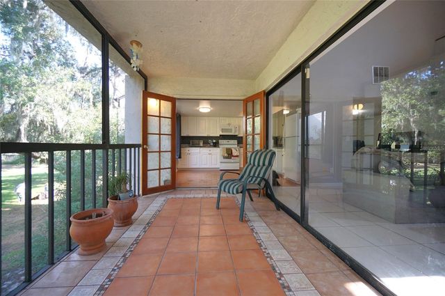 5154 PURITAN CIRCLE 1222, Tampa, FL 33617