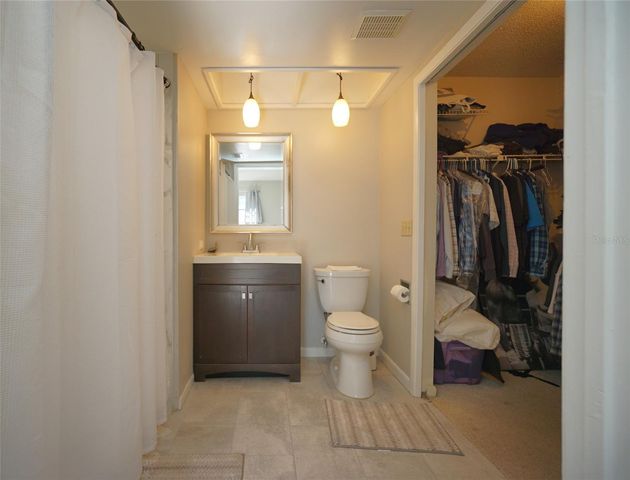 5154 PURITAN CIRCLE 1222, Tampa, FL 33617