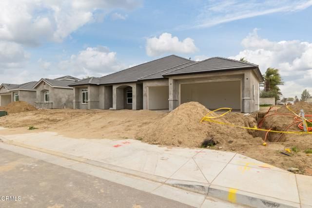 13562 Velma Pearl Way, Bakersfield, CA 93314