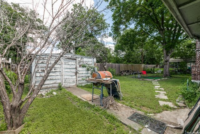 431 Kopplow, San Antonio, TX 78221
