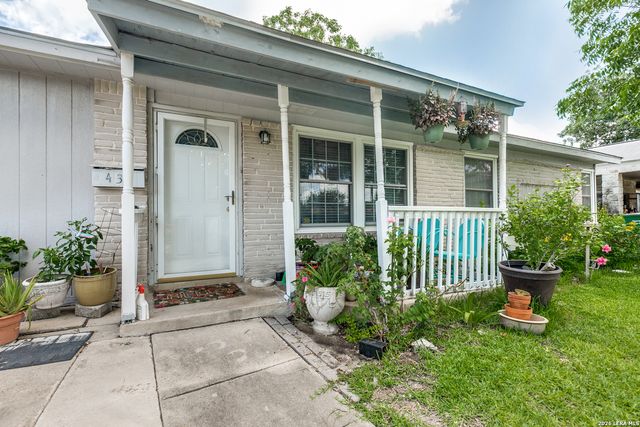 431 Kopplow, San Antonio, TX 78221