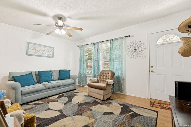 431 Kopplow, San Antonio, TX 78221