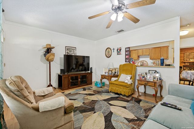 431 Kopplow, San Antonio, TX 78221