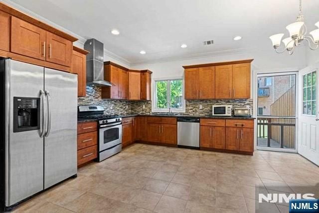 431 Aurora Avenue A, Cliffside Park, NJ 07010