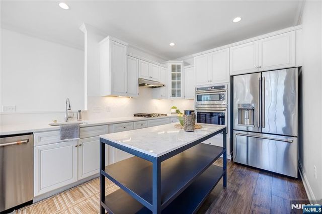 115 Aspen Drive, Cedar Grove, NJ 07009