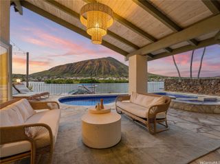 7327 Makaa Street, Honolulu, HI 96825