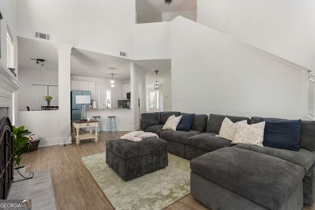 1615 Grand Junction, Alpharetta, GA 30004