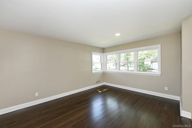 7 Rensselaer Drive, Commack, NY 11725