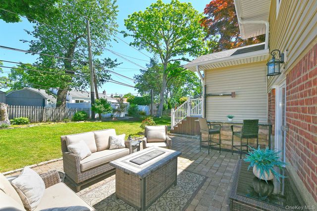 7 Rensselaer Drive, Commack, NY 11725
