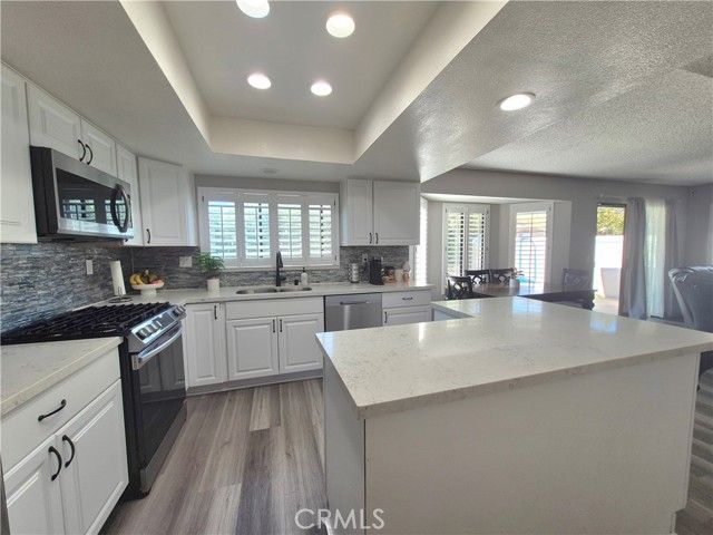 12396 Emeraldstone Drive, Victorville, CA 92392