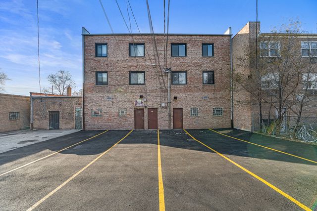 7109 N Western Avenue 2N, Chicago, IL 60645