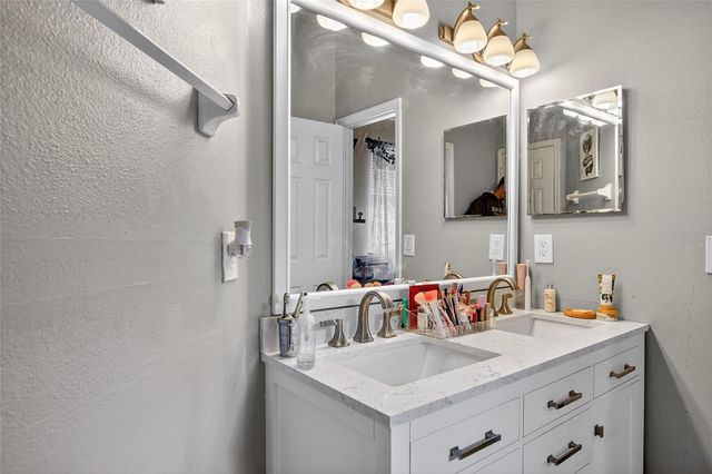 1014 QUAKER RIDGE COURT, Oviedo, FL 32765