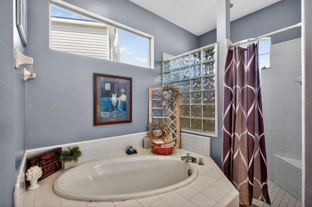 1014 QUAKER RIDGE COURT, Oviedo, FL 32765