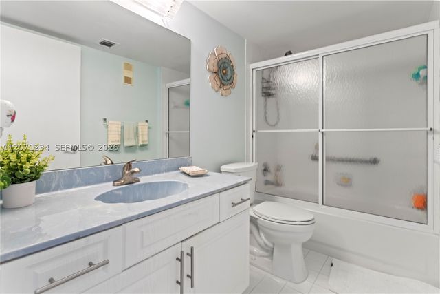 5876 Regal Glen Dr 101, Boynton Beach, FL 33437
