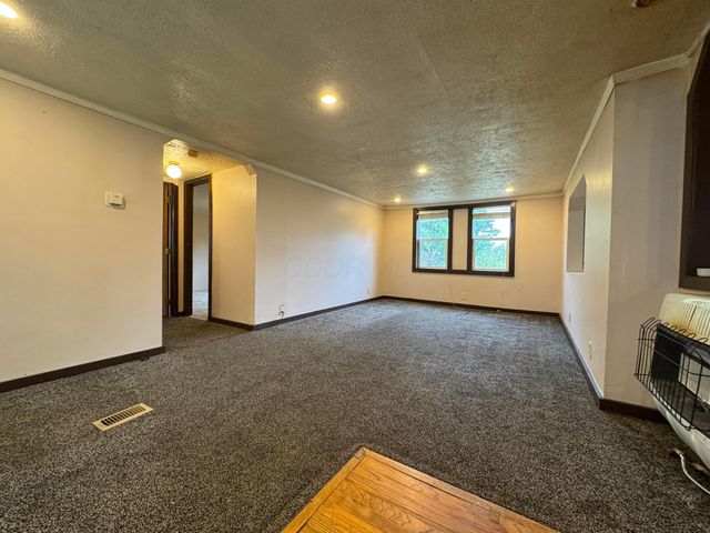 10527 Garrett Road SW, Amanda, OH 43102