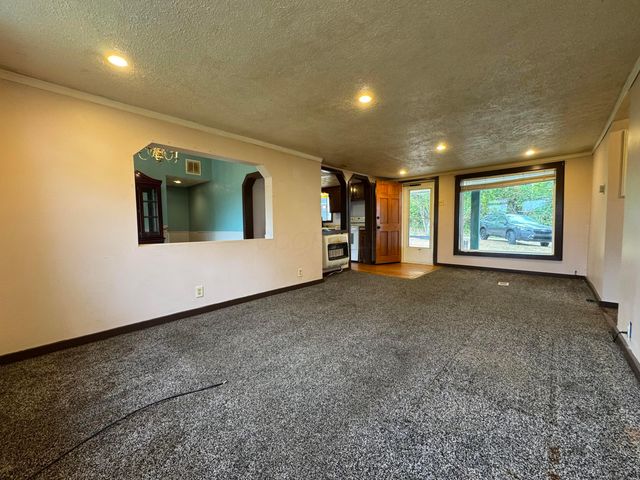 10527 Garrett Road SW, Amanda, OH 43102