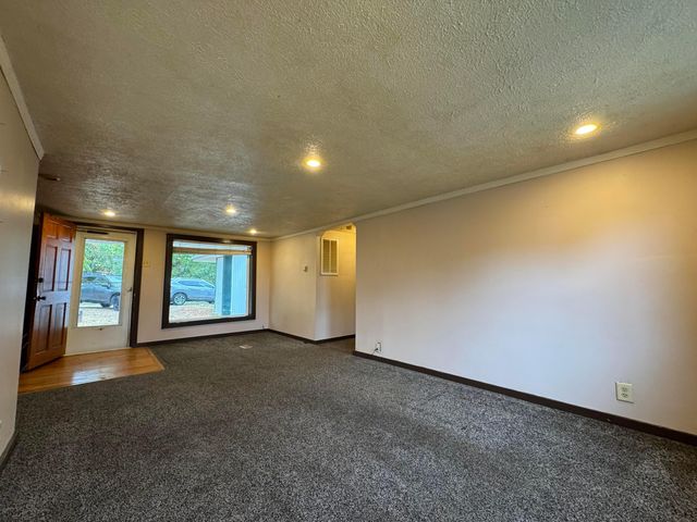 10527 Garrett Road SW, Amanda, OH 43102