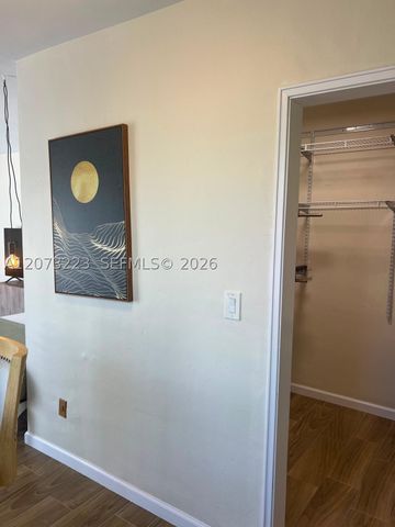 7720 Harding Ave 8, Miami Beach, FL 33141