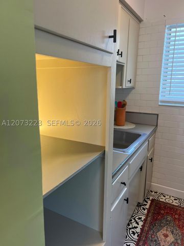 7720 Harding Ave 8, Miami Beach, FL 33141