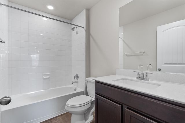 493 Apache Plum DR, Kyle, TX 78640