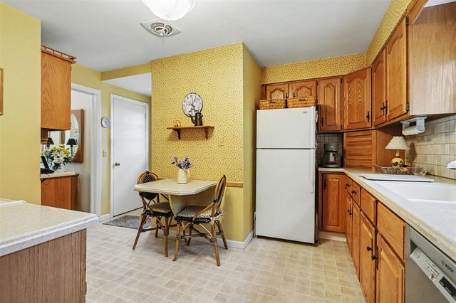 2309 Sheffield Drive, Kalamazoo, MI 49008