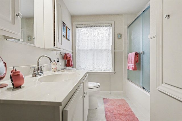 2309 Sheffield Drive, Kalamazoo, MI 49008