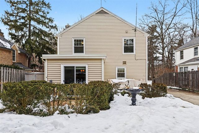 2309 Sheffield Drive, Kalamazoo, MI 49008