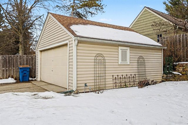 2309 Sheffield Drive, Kalamazoo, MI 49008