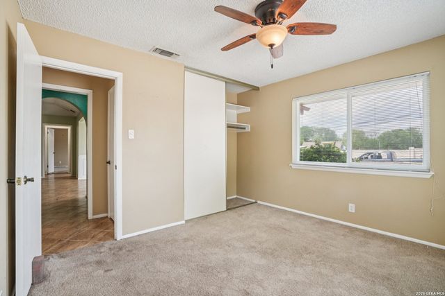 5800 Royal Club, San Antonio, TX 78239