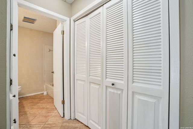 5800 Royal Club, San Antonio, TX 78239