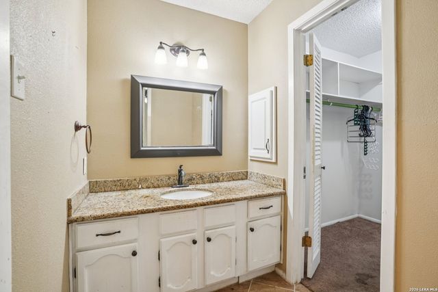 5800 Royal Club, San Antonio, TX 78239