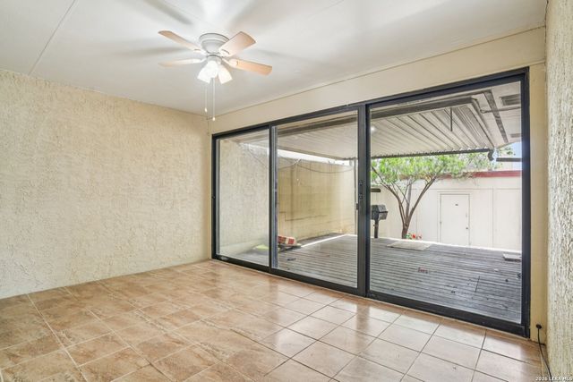 5800 Royal Club, San Antonio, TX 78239