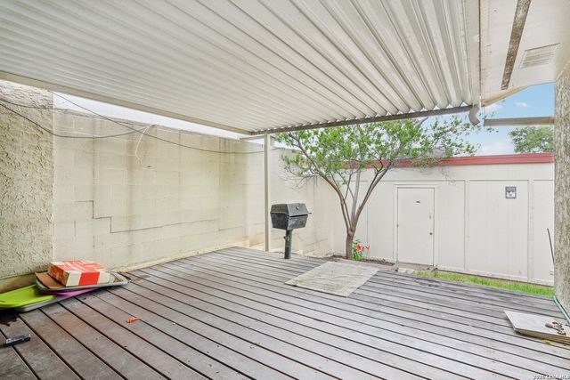 5800 Royal Club, San Antonio, TX 78239