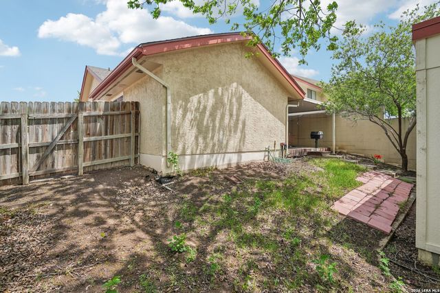 5800 Royal Club, San Antonio, TX 78239