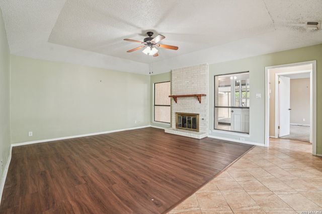 5800 Royal Club, San Antonio, TX 78239