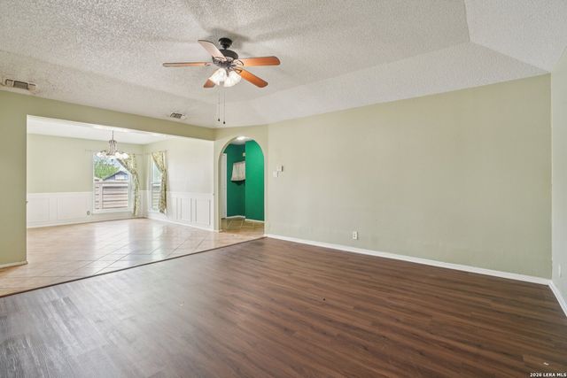 5800 Royal Club, San Antonio, TX 78239