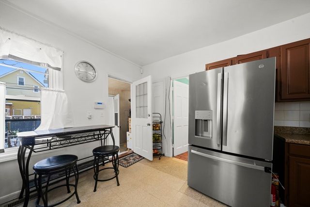 55 Malden St, Springfield, MA 01108