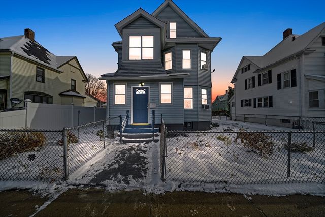 55 Malden St, Springfield, MA 01108