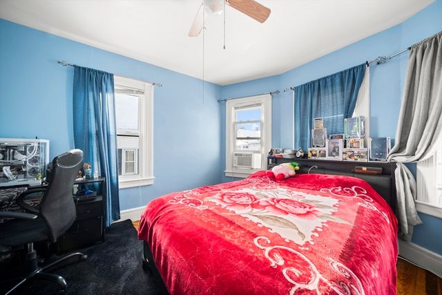 55 Malden St, Springfield, MA 01108