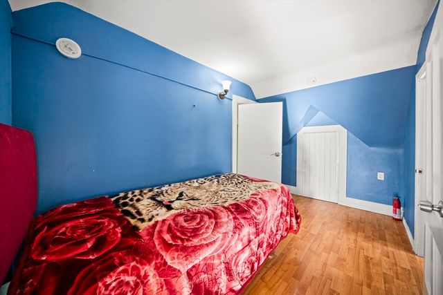 55 Malden St, Springfield, MA 01108