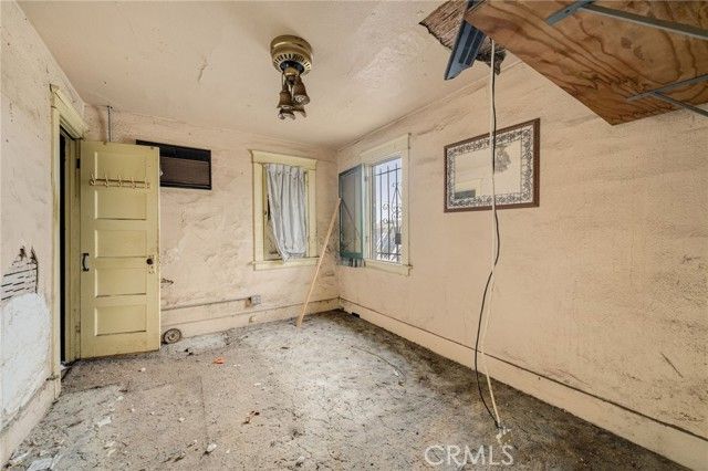 1822 W 4th, Santa Ana, CA 92703