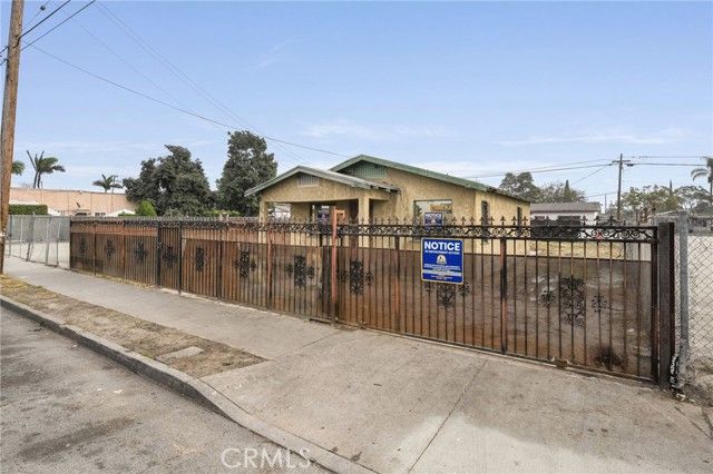 1822 W 4th, Santa Ana, CA 92703