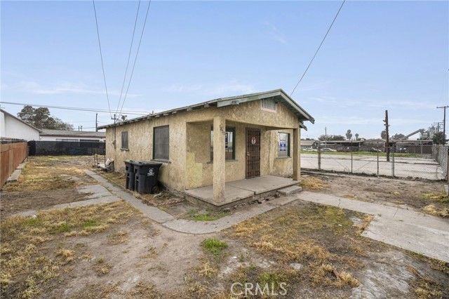 1822 W 4th, Santa Ana, CA 92703