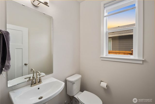 13426 183rd Street E, Puyallup, WA 98374