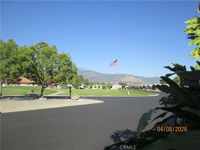 24600 Mountain Avenue 63, Hemet, CA 92544