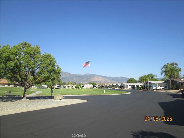 24600 Mountain Avenue 63, Hemet, CA 92544